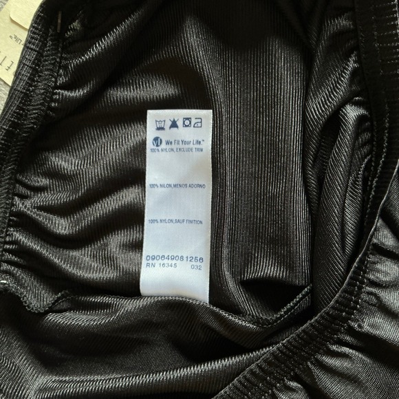 Vassarette Tailored Classics Half Slip Black Med 18" Lace Trim Side Slit 11122 - Picture 7 of 11